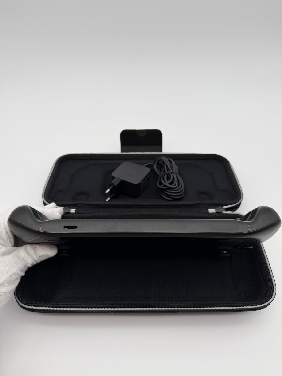 Valve Steam Deck OLED 1 TB – neuwertig – mit Tragetasche