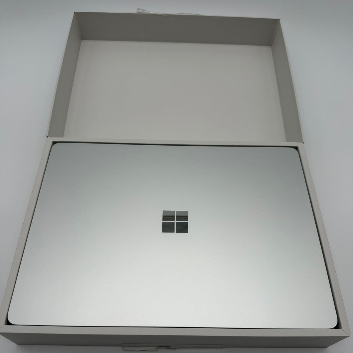 Microsoft Surface Laptop 7 13,8″ Snapdragon X Elite 16 GB RAM 512 GB SSD Platin