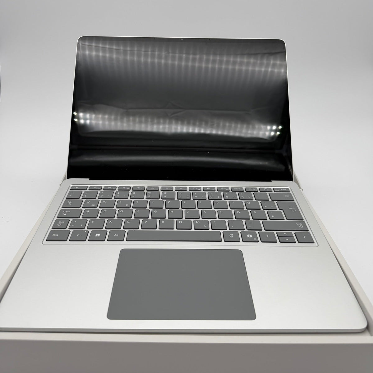 Microsoft Surface Laptop 7 13,8″ Snapdragon X Elite 16 GB RAM 512 GB SSD Platin