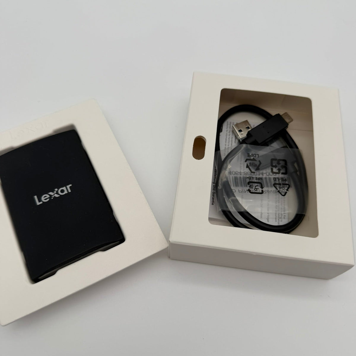 Lexar ARMOR 700 4 TB externe SSD USB-C USB 3.2 Gen 2x2 Schwarz mit OVP