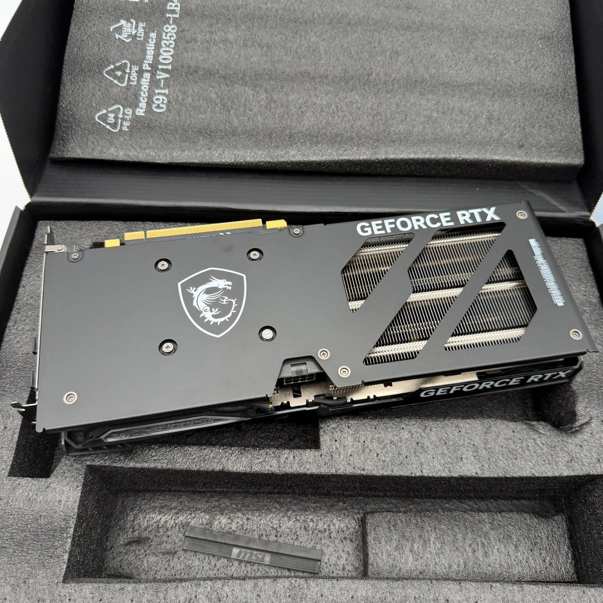 MSI GeForce RTX 4060 Ti GAMING X SLIM 16GB GDDR6 – Top Zustand – mit OVP