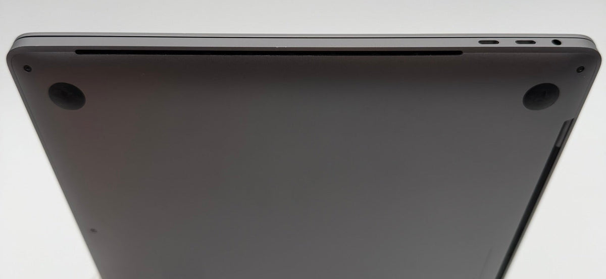Apple MacBook Pro 16 2019 i9-9980HK 16GB 500GB SSD Radeon Pro 5300M QWERTY