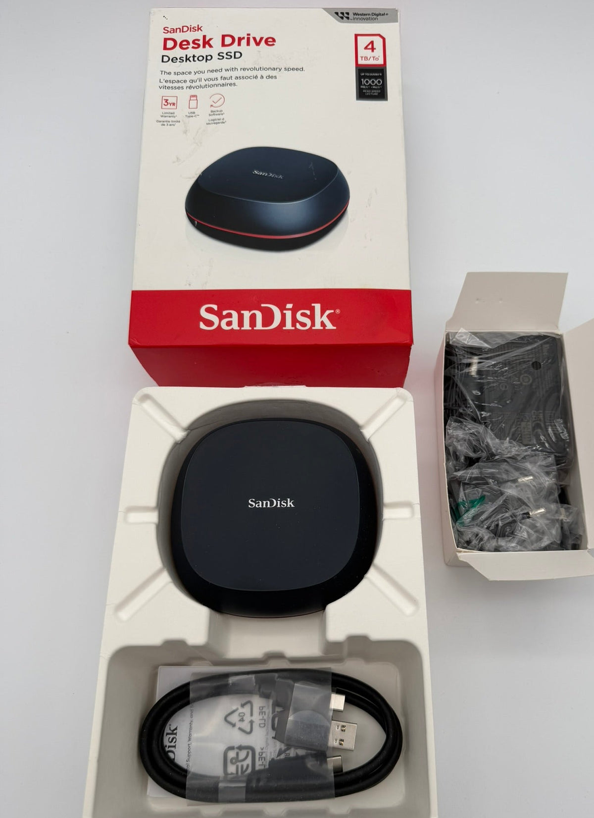 SanDisk Desk Drive 4 TB externe SSD USB-C – minimale Gebrauchsspuren – komplett