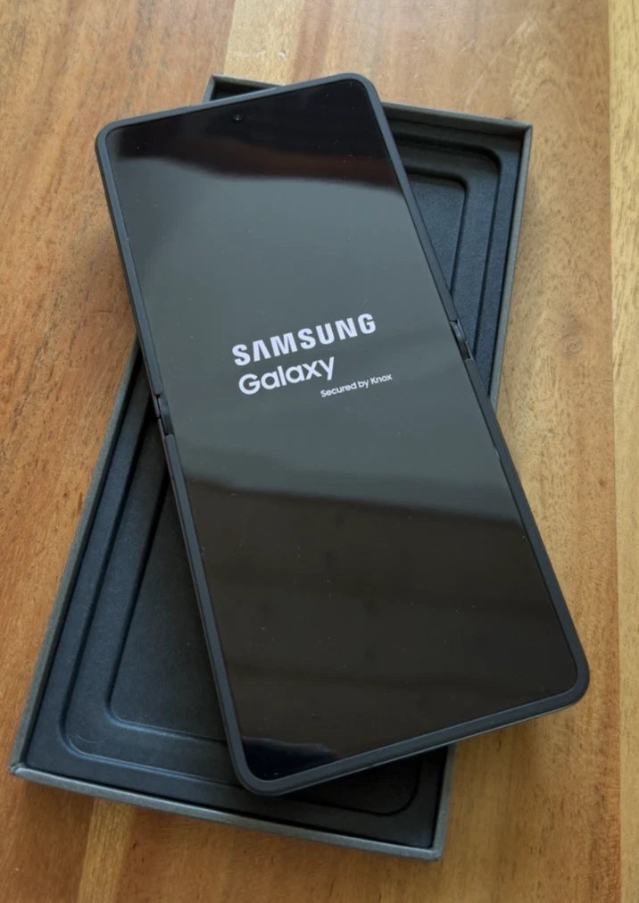 Samsung Galaxy Z Flip7 512 GB Jetblack – mit OVP