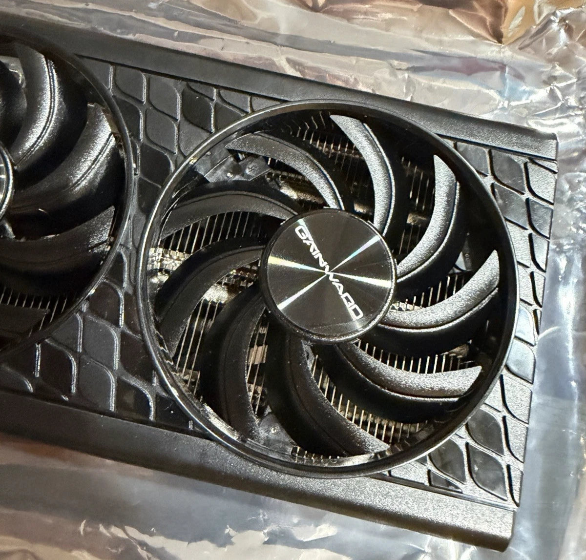 Gainward GeForce RTX 5060 Ti Python III 16 GB GDDR7 – ohne OVP