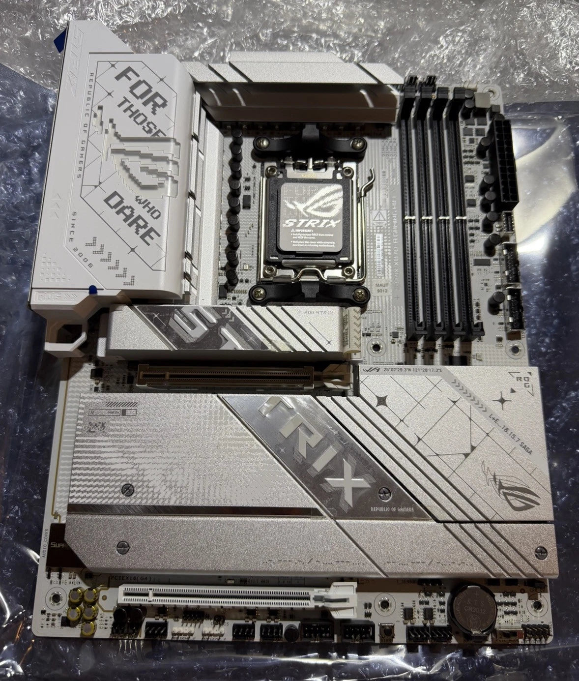 ASUS ROG Strix X870-A Gaming WiFi Mainboard – AM5 DDR5 ATX – ohne OVP